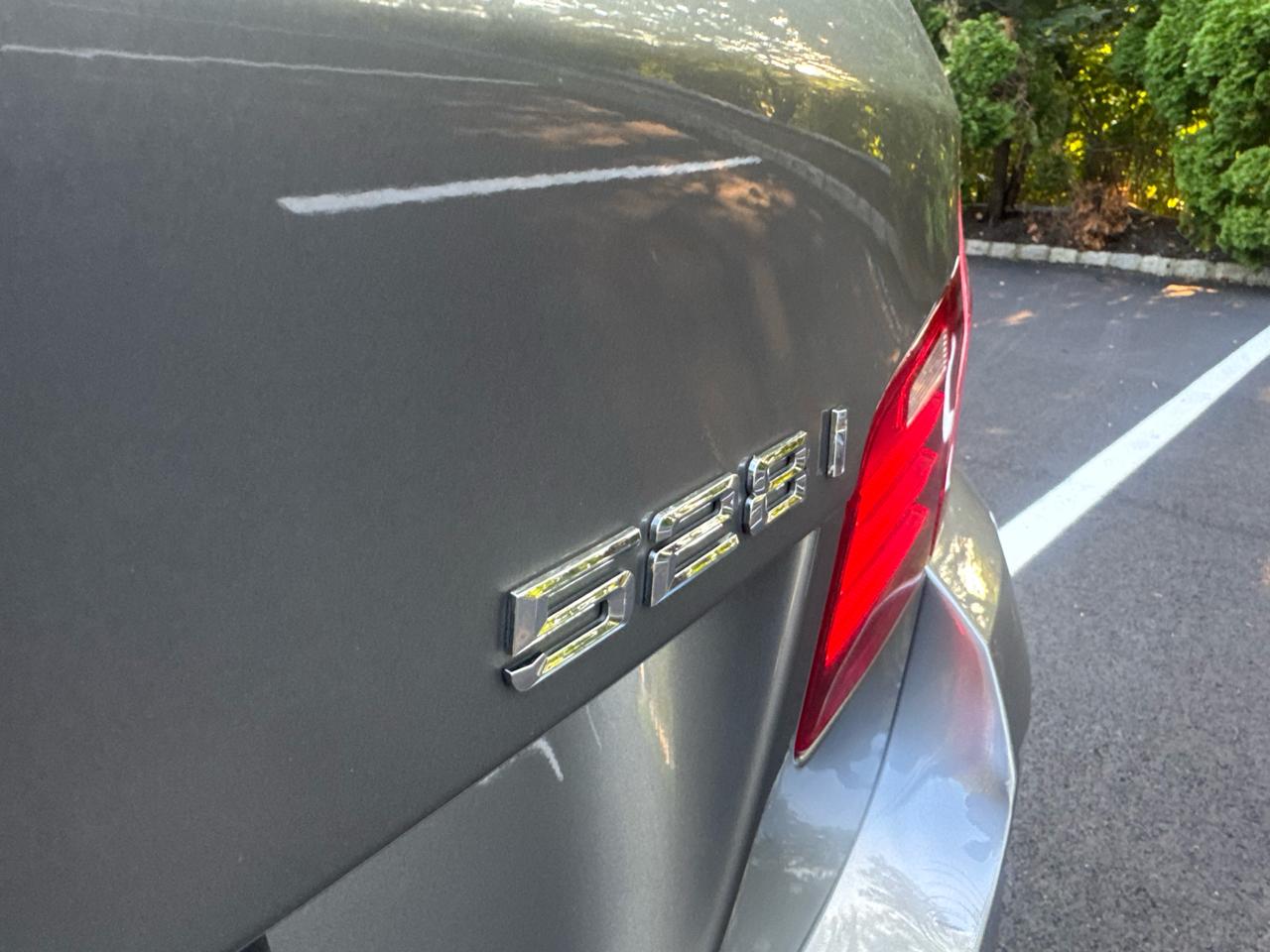 BMW 5-Series 528i 2016