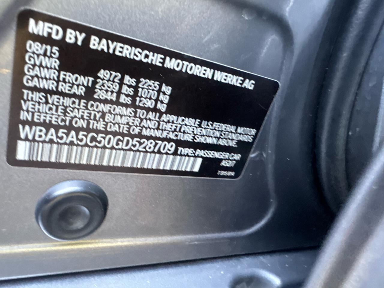 BMW 5-Series 528i 2016