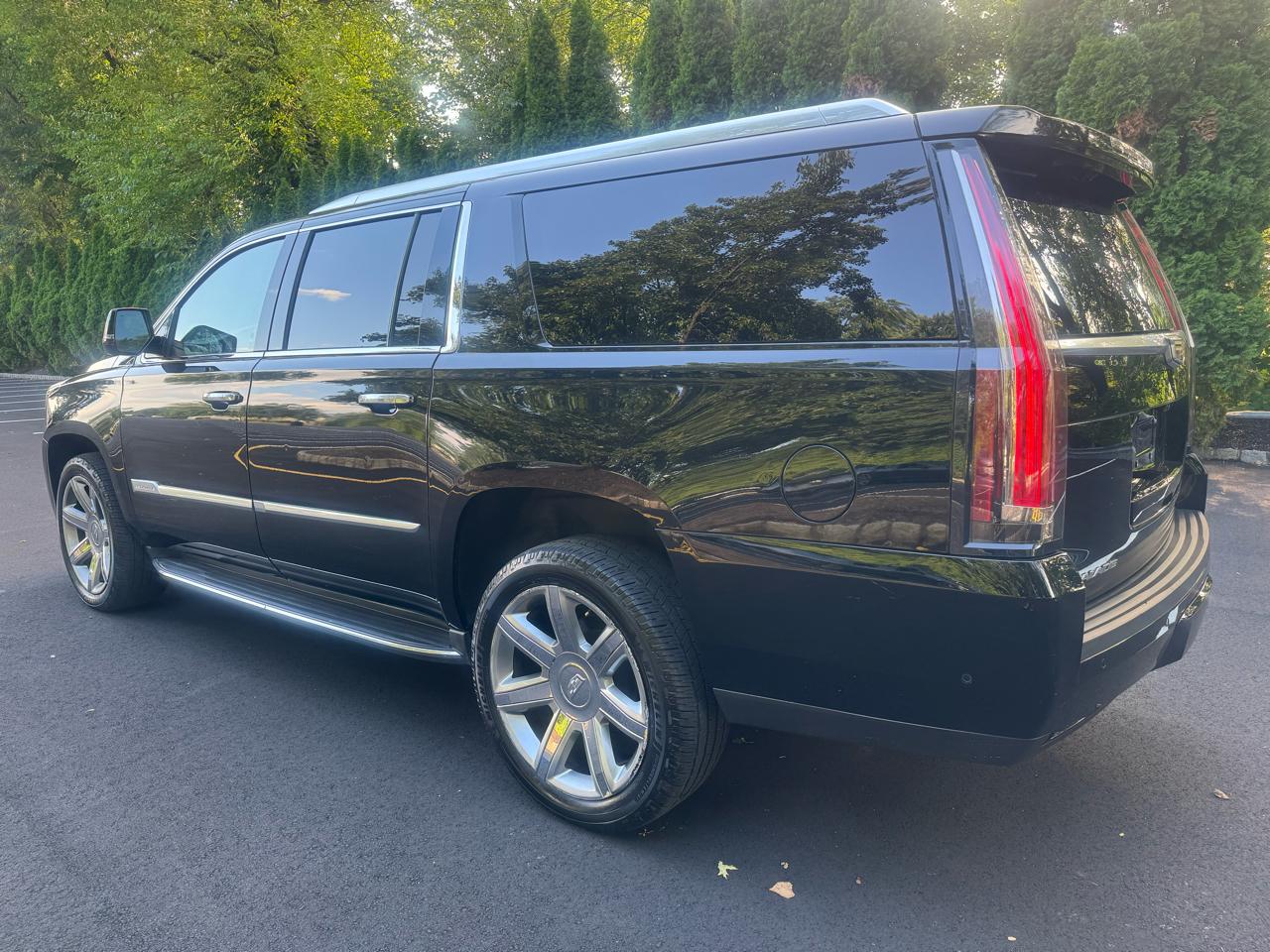 Cadillac Escalade ESV Luxury 4WD 2019