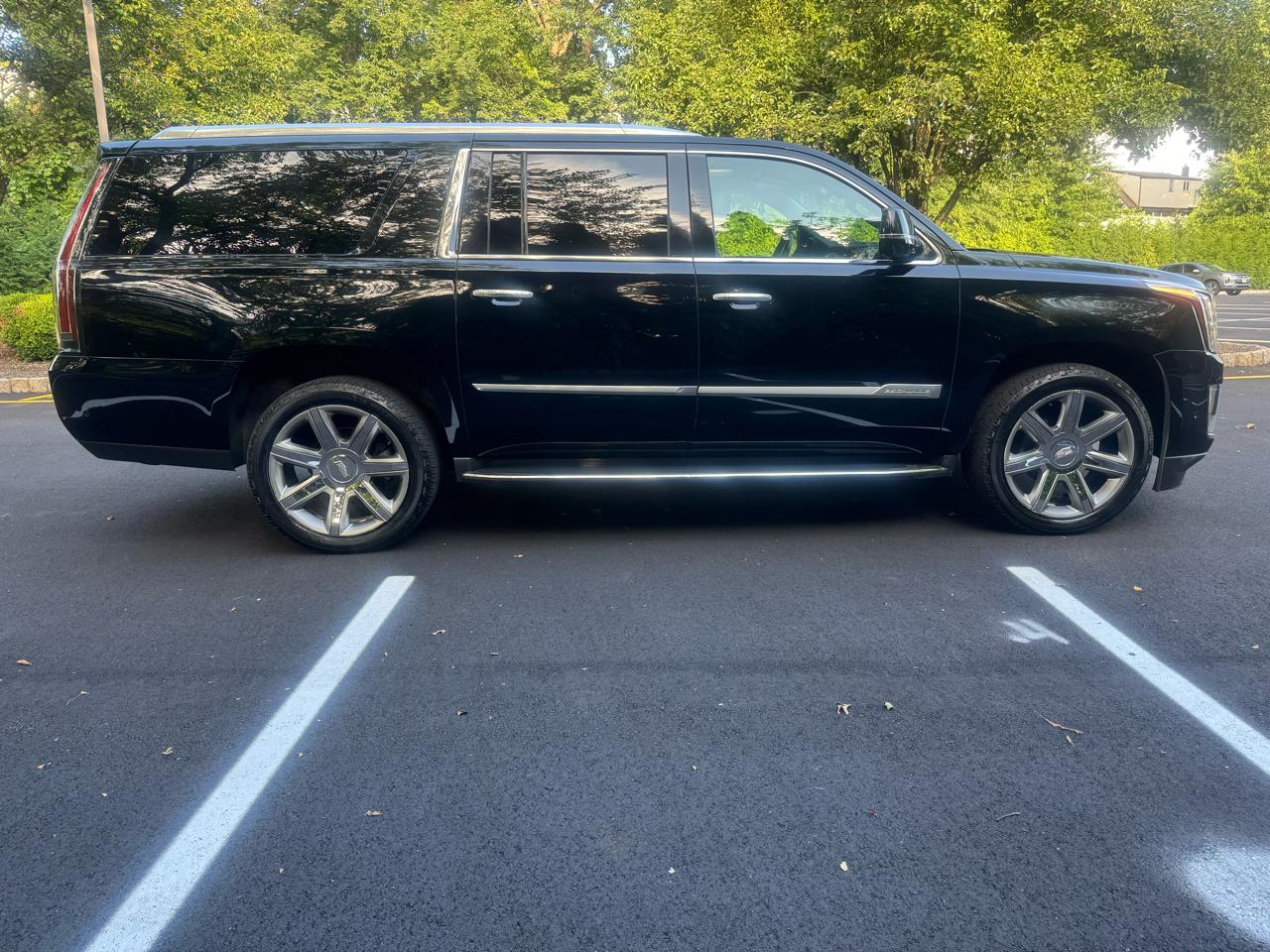 Cadillac Escalade ESV Luxury 4WD 2019