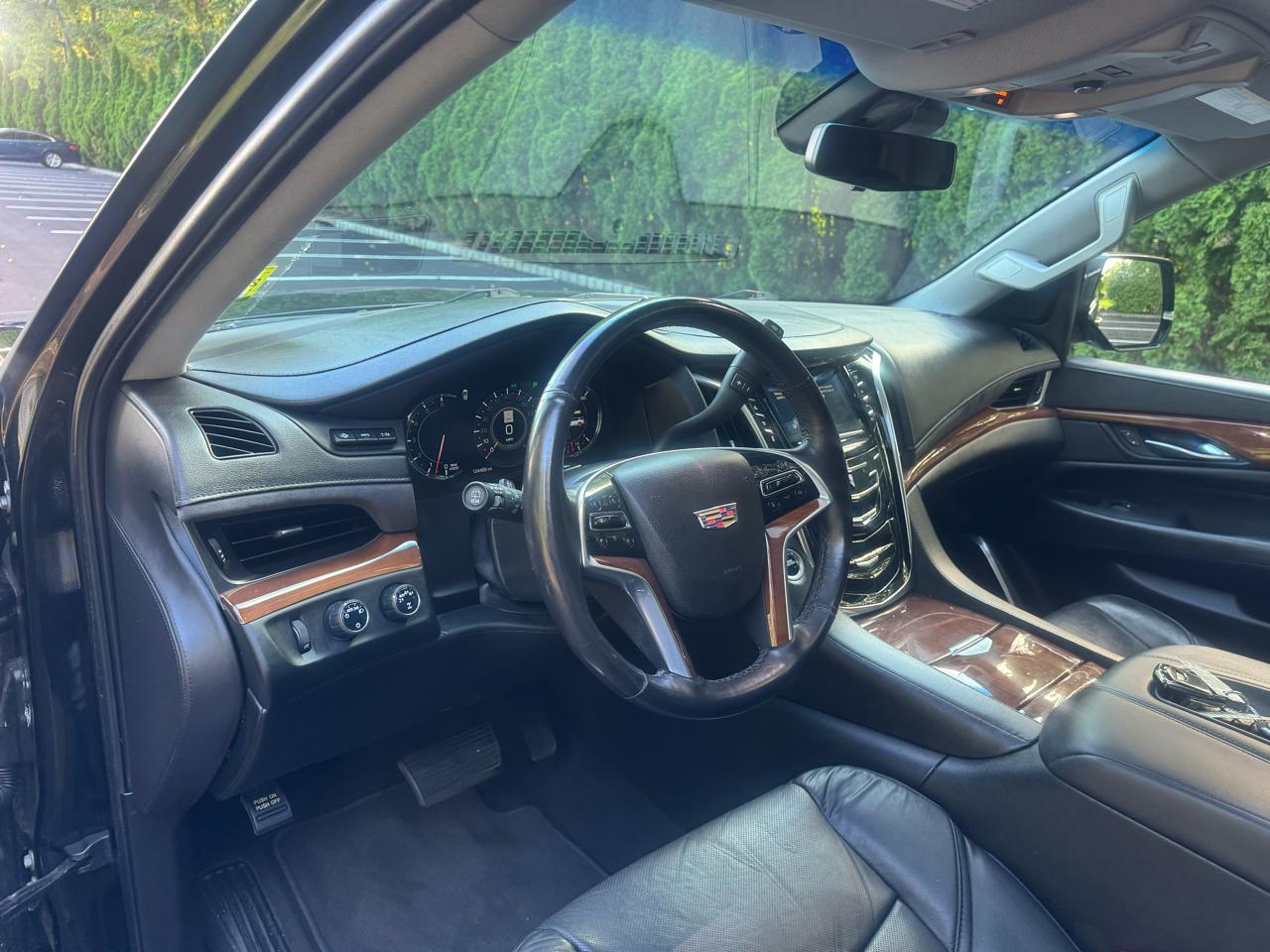 Cadillac Escalade ESV Luxury 4WD 2019