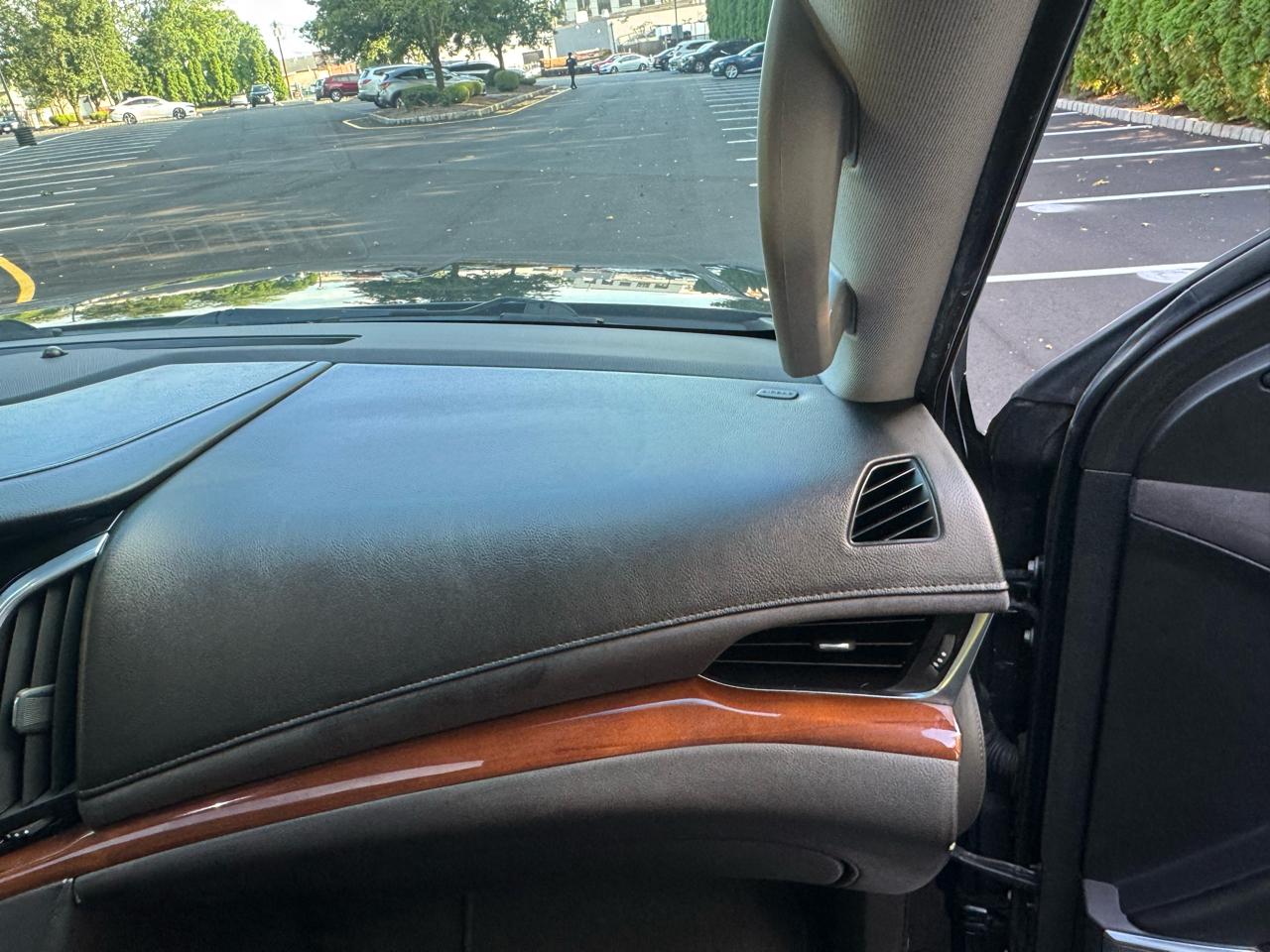 Cadillac Escalade ESV Luxury 4WD 2019