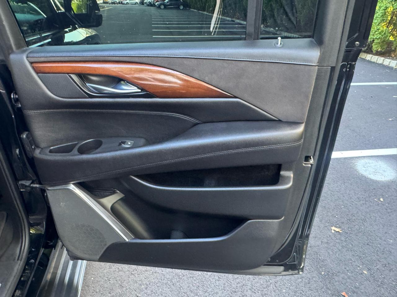 Cadillac Escalade ESV Luxury 4WD 2019