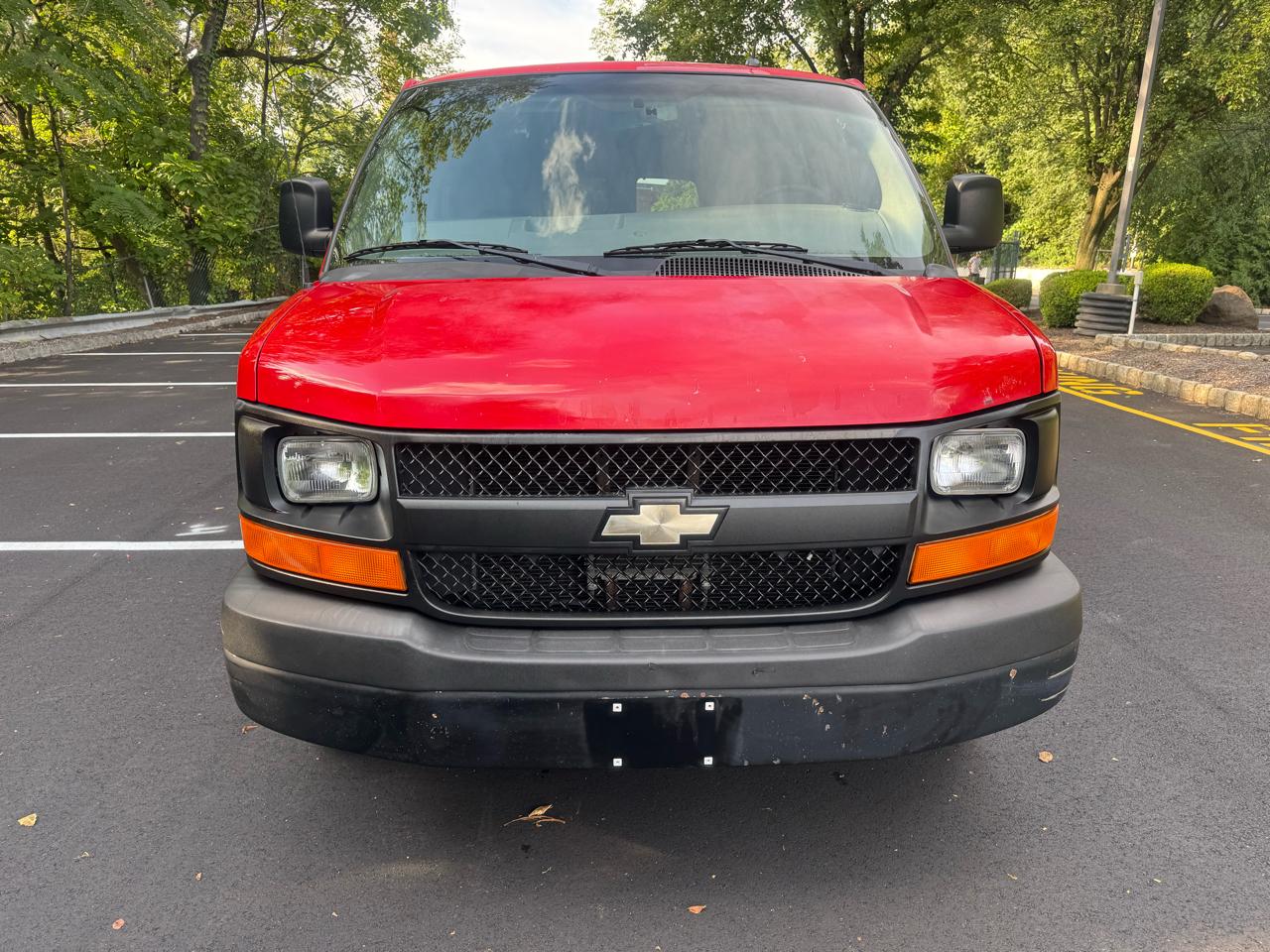 Chevrolet Express LS 3500 Extended 2011