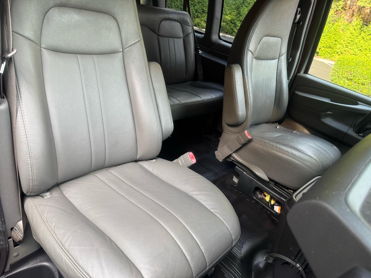 Chevrolet Express LS 3500 Extended 2011