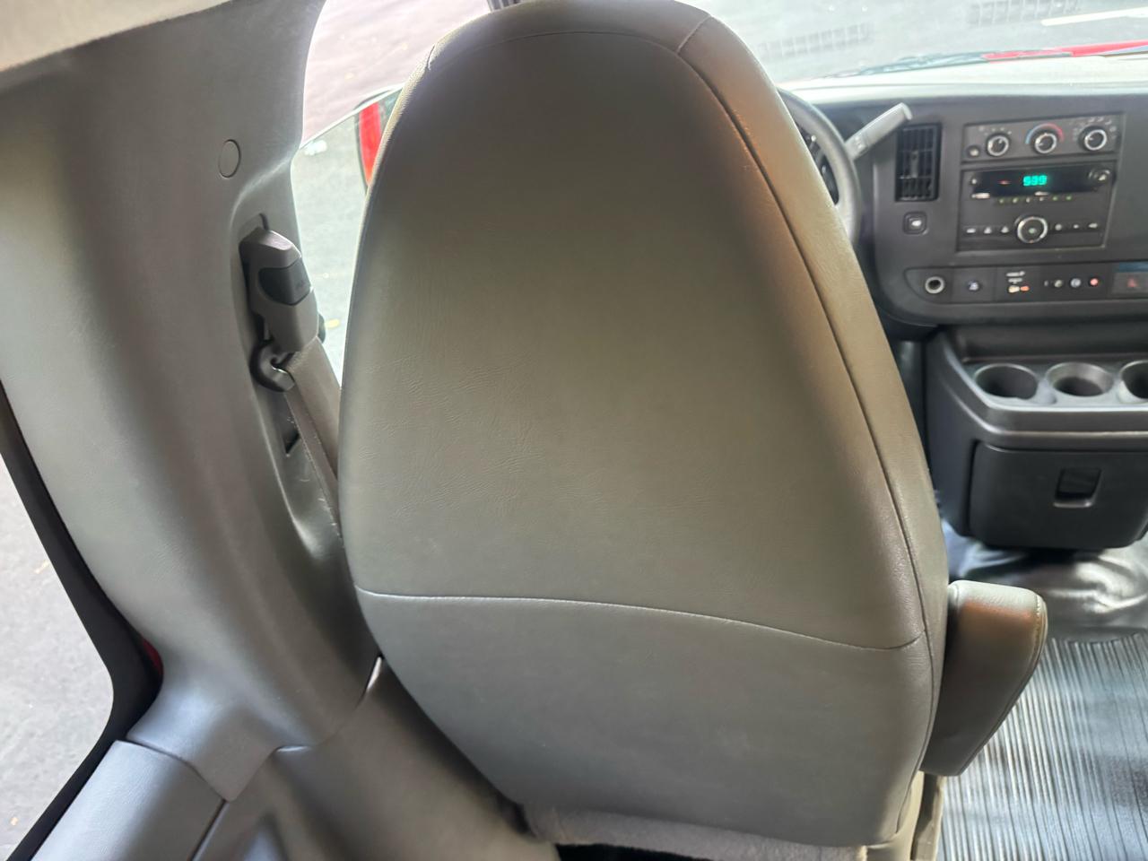 Chevrolet Express LS 3500 Extended 2011