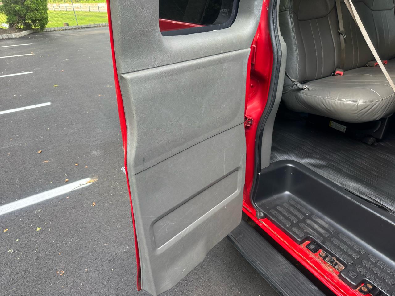 Chevrolet Express LS 3500 Extended 2011