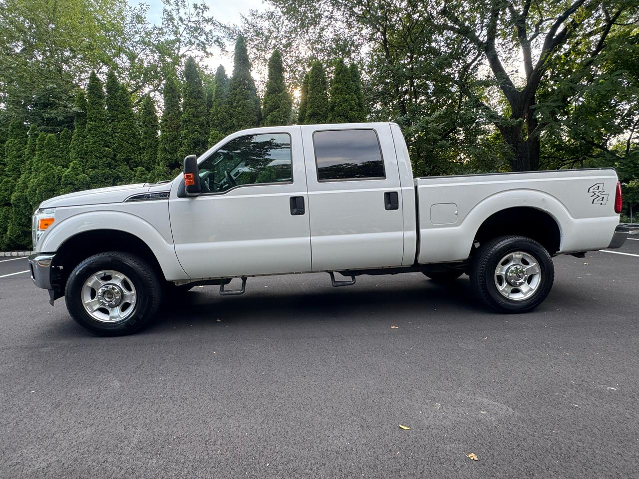 Ford F-250 SD XLT Crew Cab Long Bed 4WD 2016
