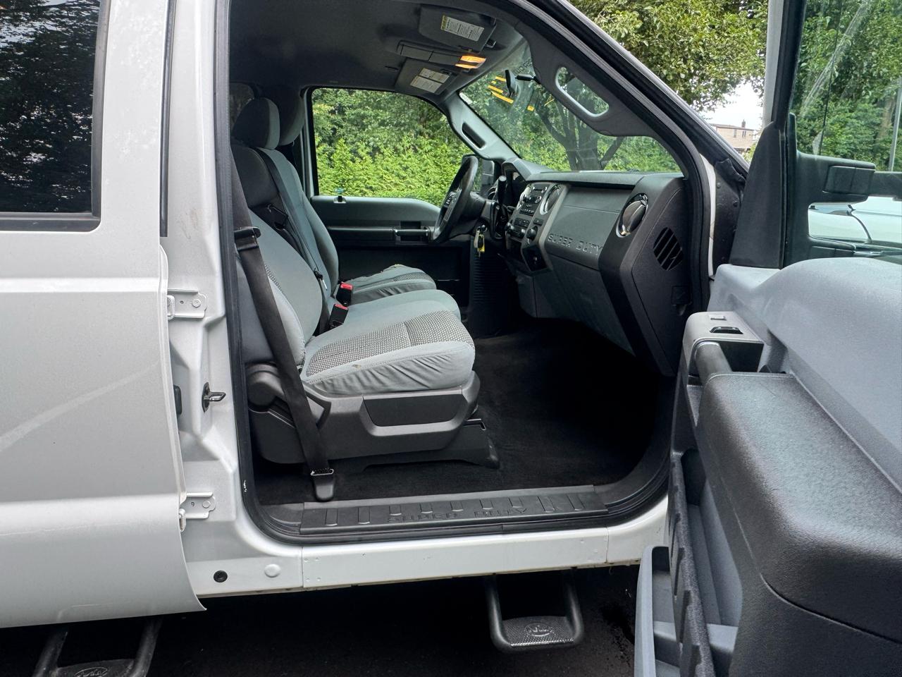 Ford F-250 SD XLT Crew Cab Long Bed 4WD 2016