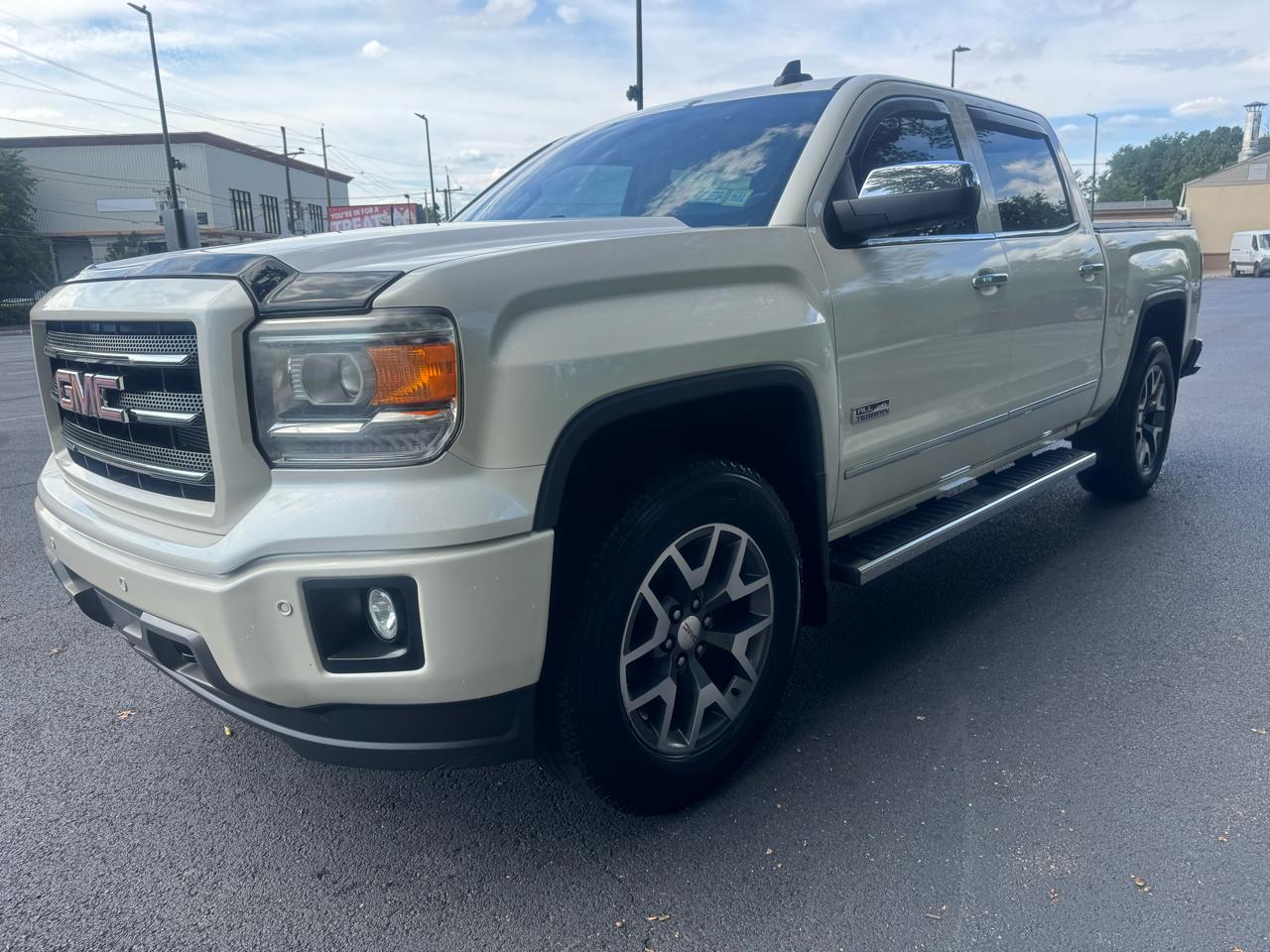 GMC Sierra 1500 Crew Cab 143.5" WB 4WD SLT 2015