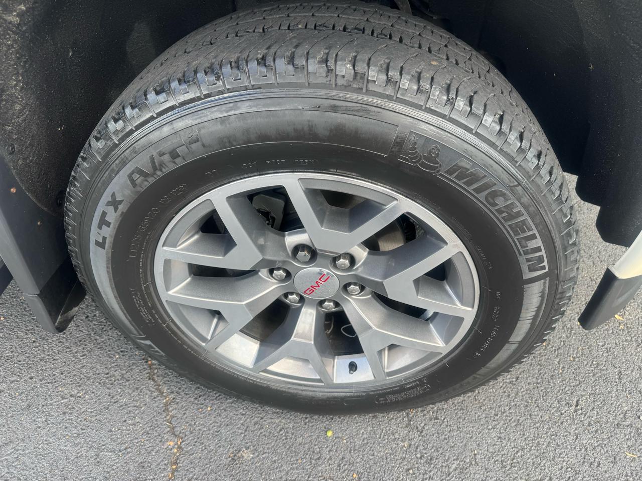 GMC Sierra 1500 Crew Cab 143.5" WB 4WD SLT 2015