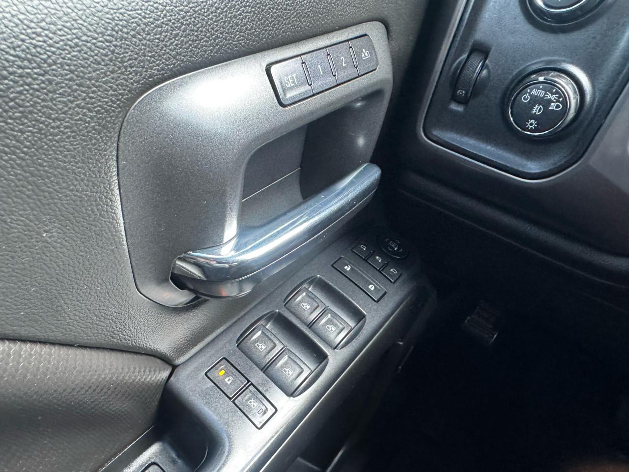GMC Sierra 1500 Crew Cab 143.5" WB 4WD SLT 2015