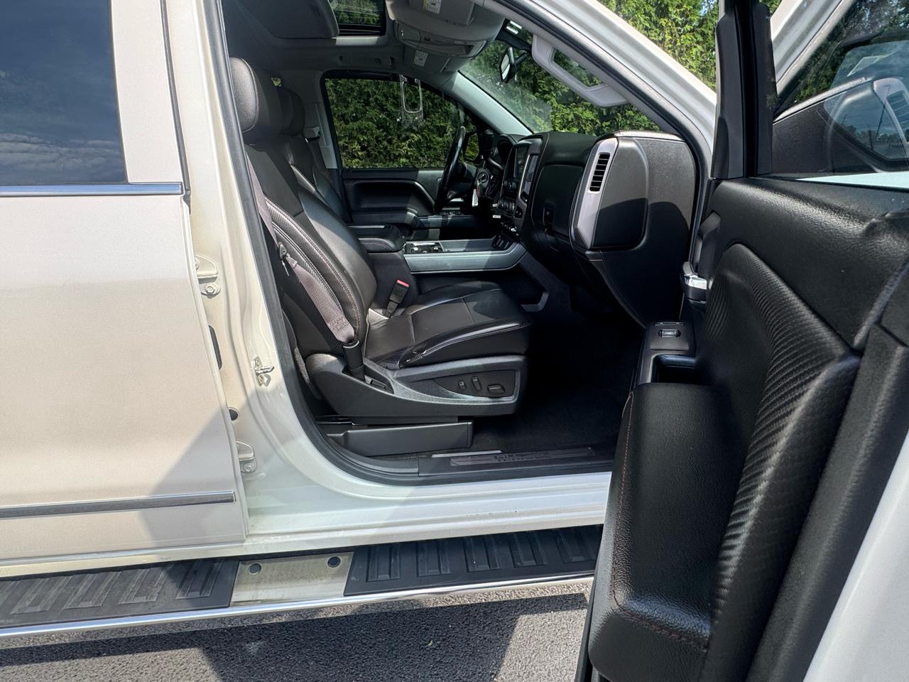 GMC Sierra 1500 Crew Cab 143.5" WB 4WD SLT 2015