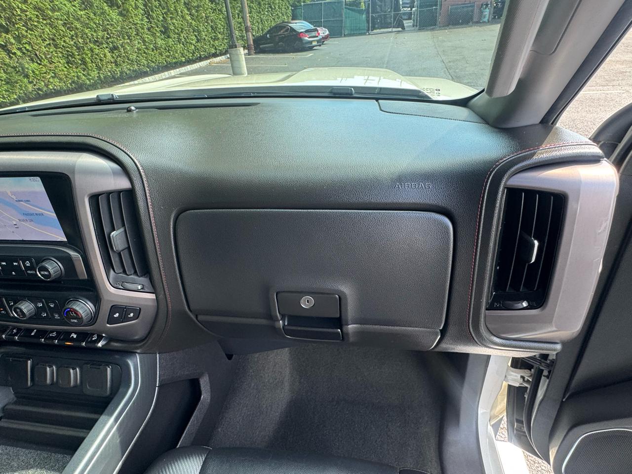 GMC Sierra 1500 Crew Cab 143.5" WB 4WD SLT 2015