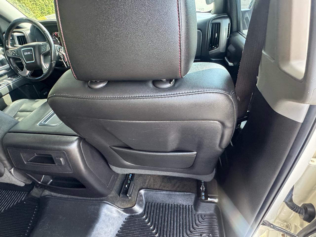GMC Sierra 1500 Crew Cab 143.5" WB 4WD SLT 2015