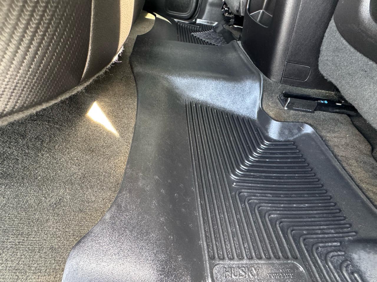 GMC Sierra 1500 Crew Cab 143.5" WB 4WD SLT 2015