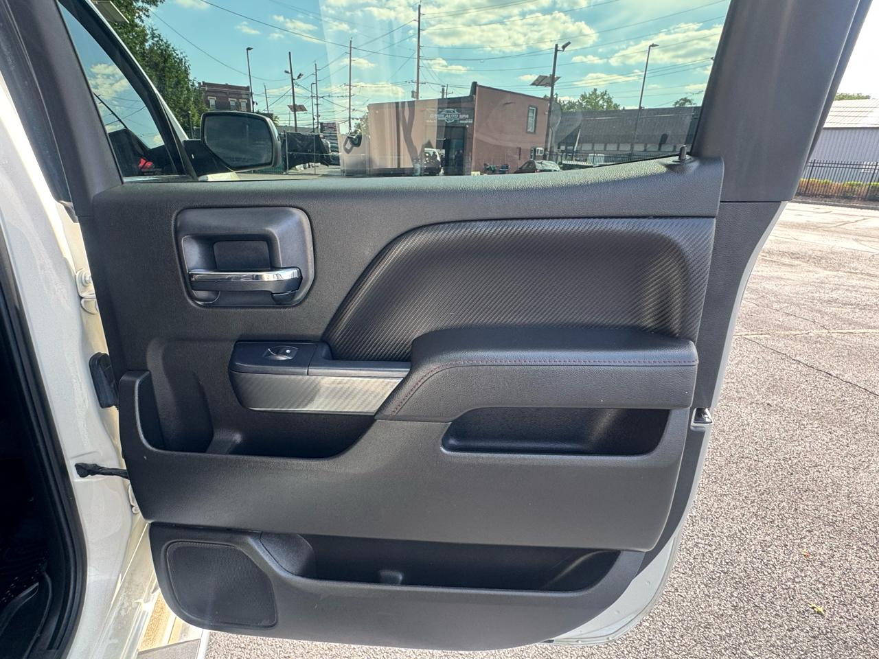 GMC Sierra 1500 Crew Cab 143.5" WB 4WD SLT 2015