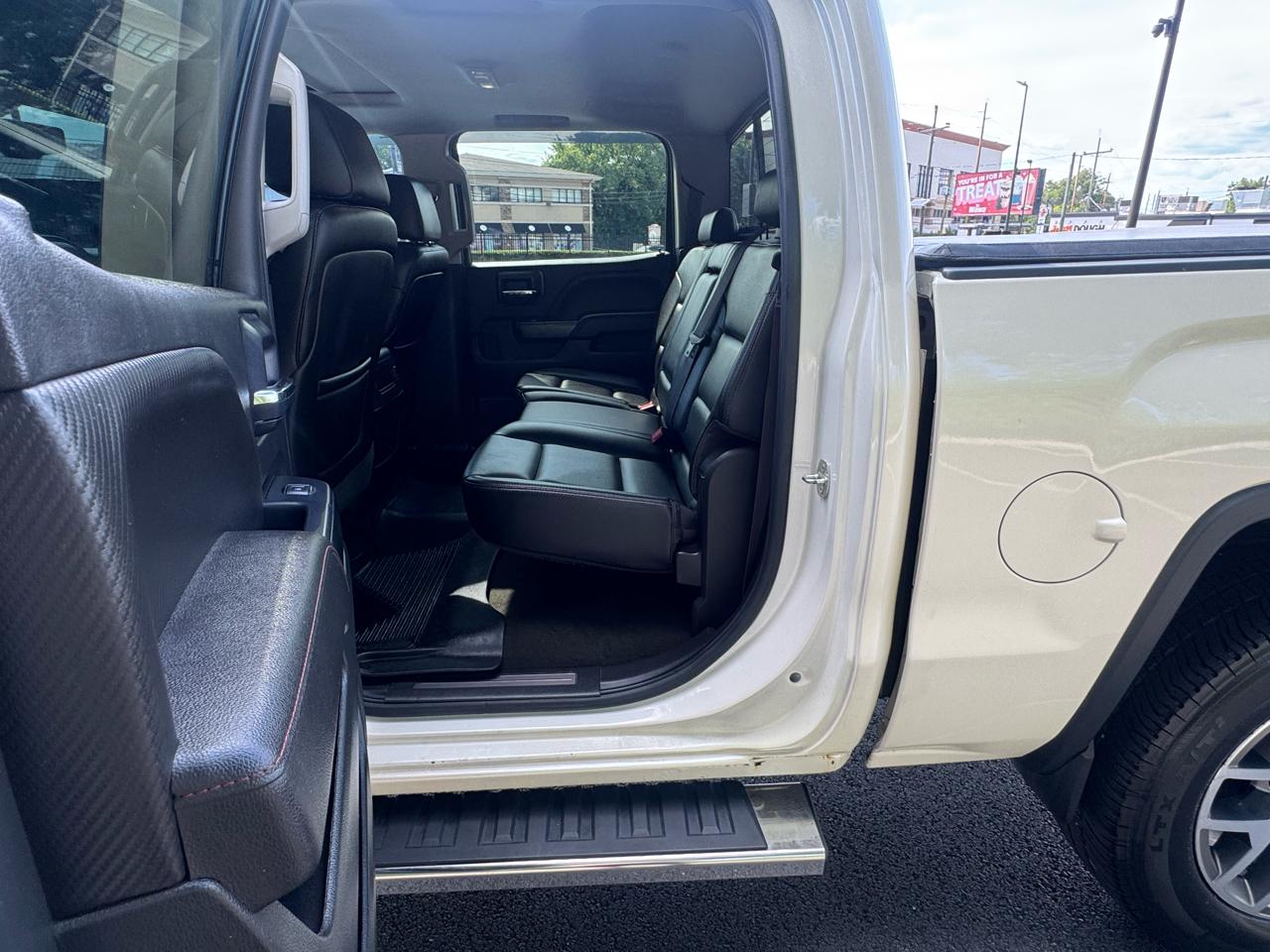 GMC Sierra 1500 Crew Cab 143.5" WB 4WD SLT 2015