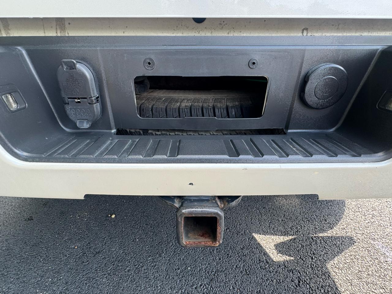 GMC Sierra 1500 Crew Cab 143.5" WB 4WD SLT 2015