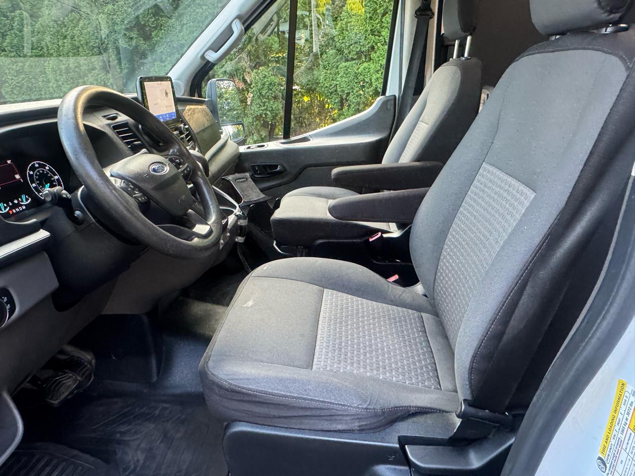 Ford Transit 250 Van Med. Roof w/Sliding Pass. 130-in. WB 2021