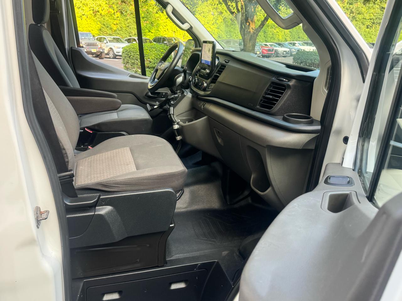 Ford Transit 250 Van Med. Roof w/Sliding Pass. 130-in. WB 2021