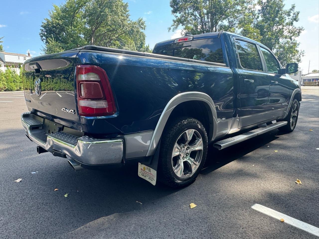 RAM 1500 Laramie Crew Cab LWB 4WD 2019