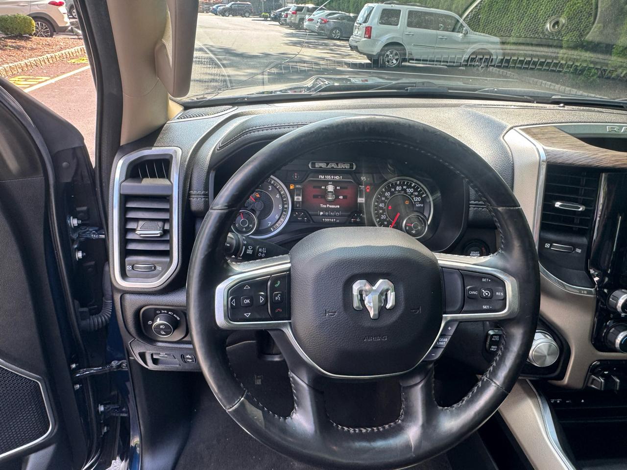 RAM 1500 Laramie Crew Cab LWB 4WD 2019