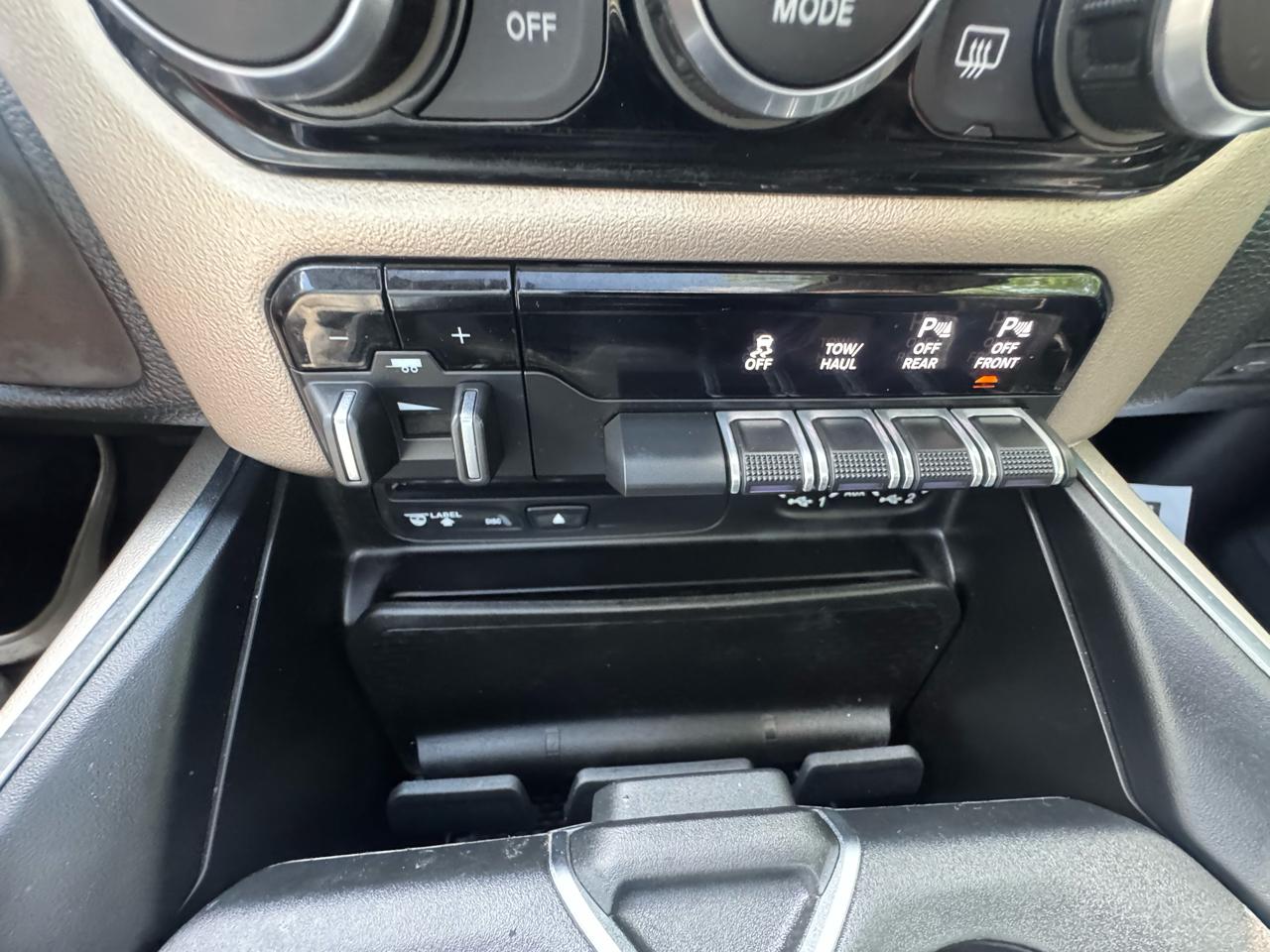 RAM 1500 Laramie Crew Cab LWB 4WD 2019