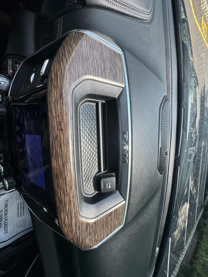 RAM 1500 Laramie Crew Cab LWB 4WD 2019