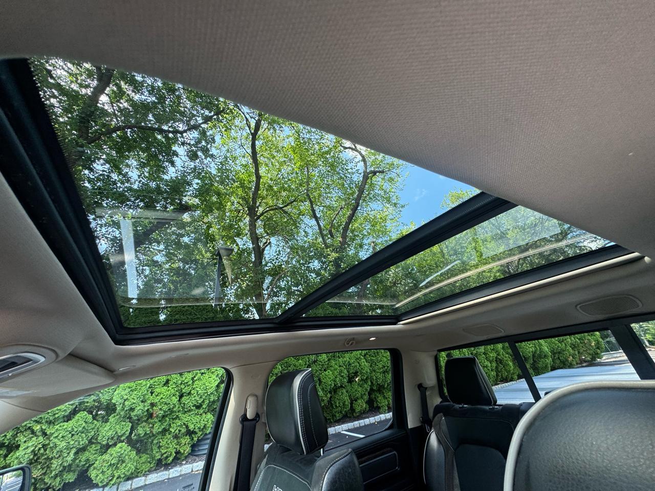 RAM 1500 Laramie Crew Cab LWB 4WD 2019