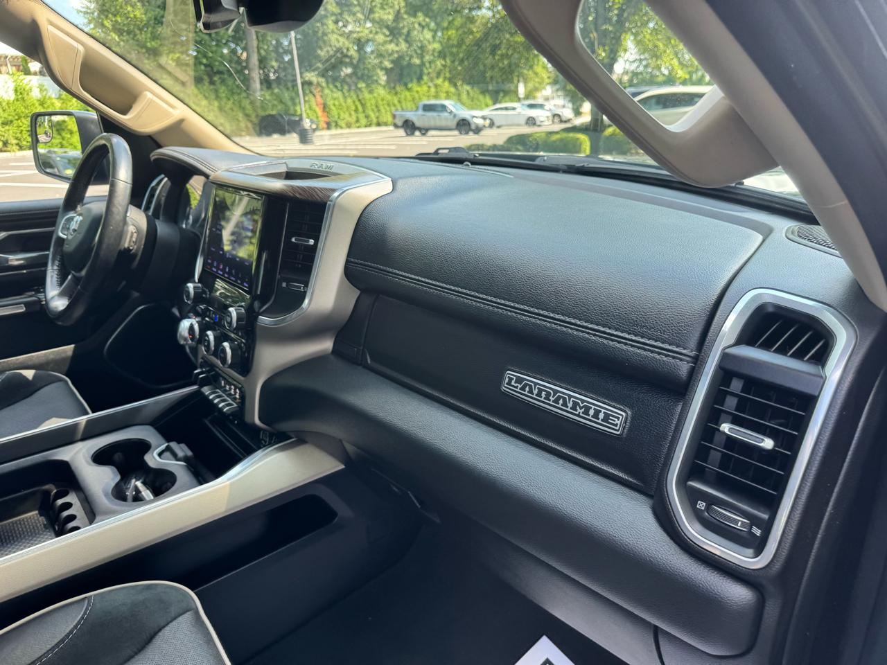 RAM 1500 Laramie Crew Cab LWB 4WD 2019