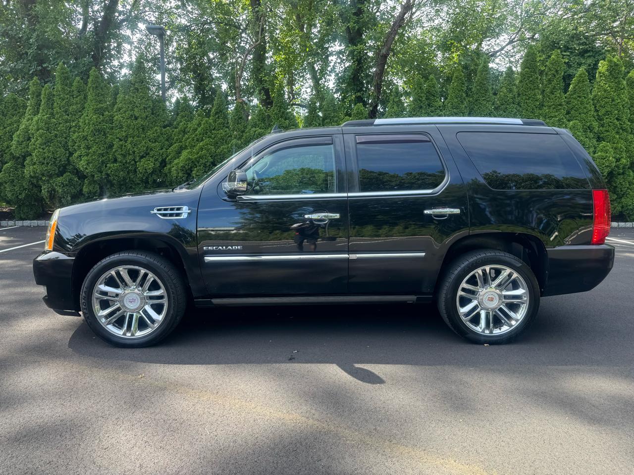 Cadillac Escalade AWD Platinum 2012