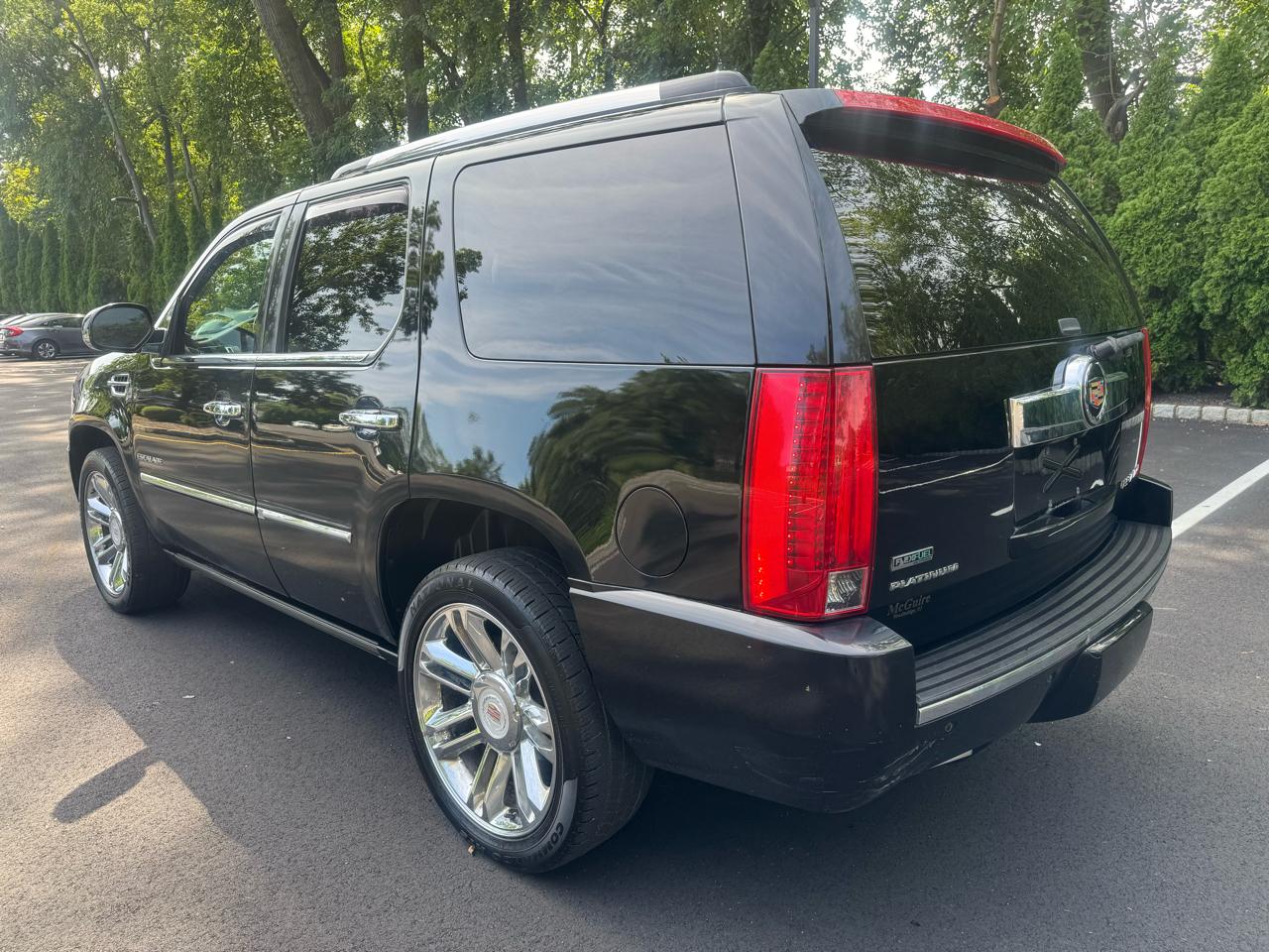 Cadillac Escalade AWD Platinum 2012