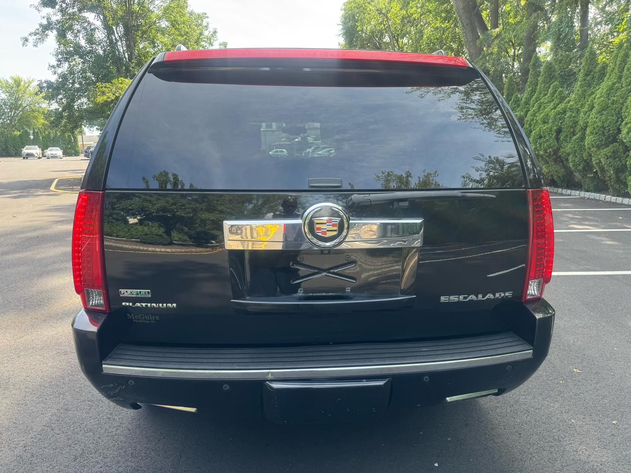Cadillac Escalade AWD Platinum 2012