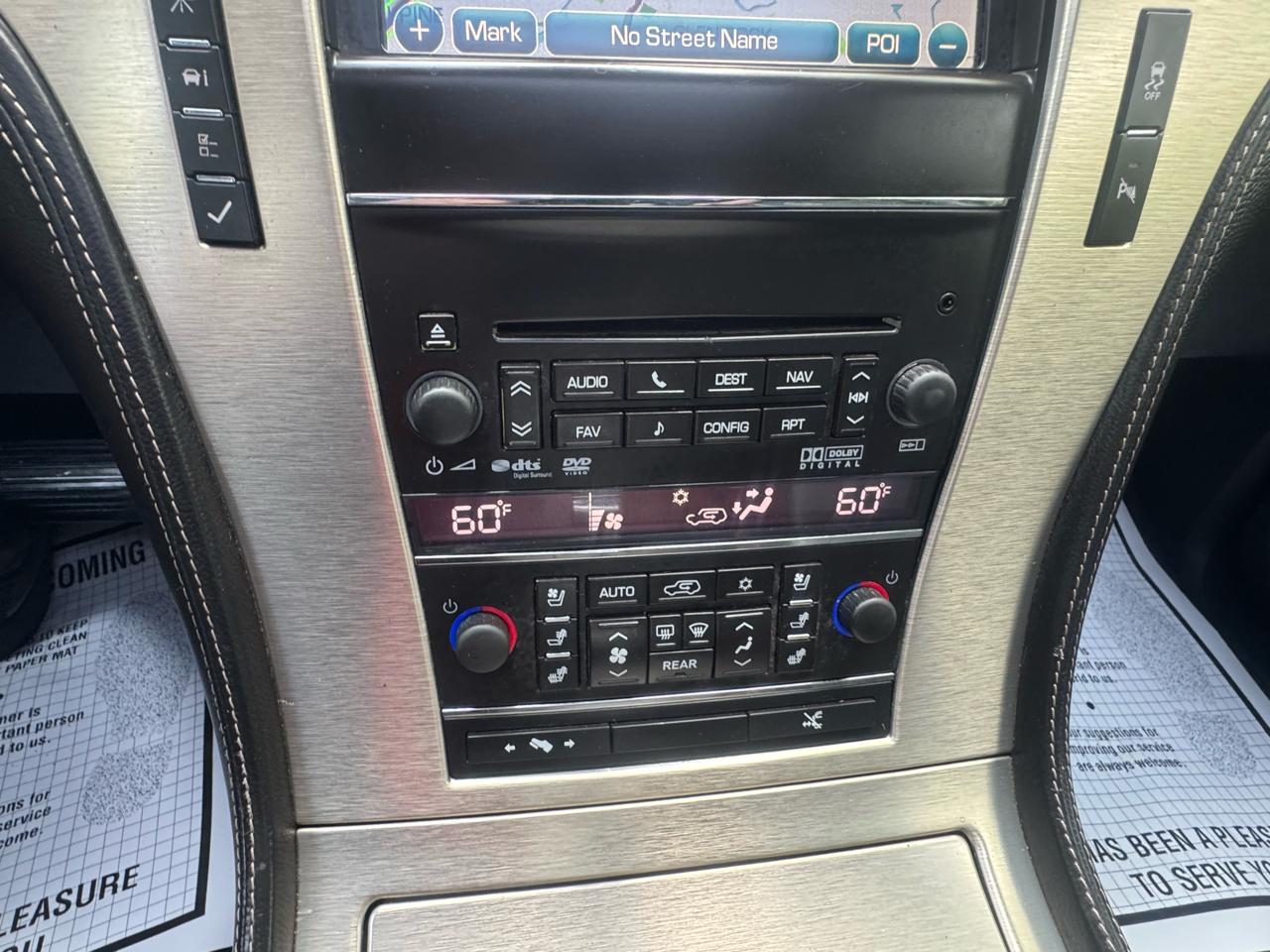 Cadillac Escalade AWD Platinum 2012