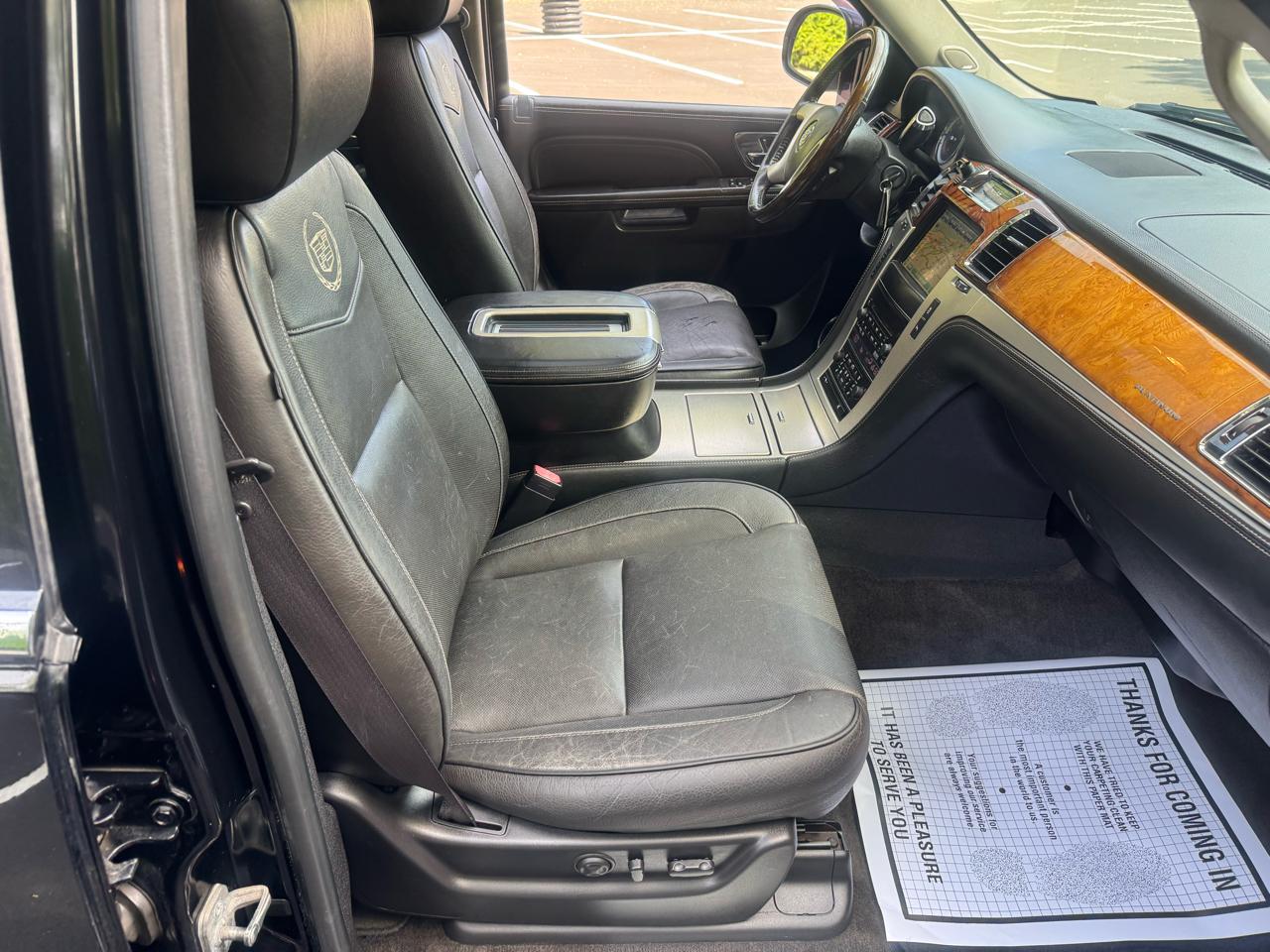 Cadillac Escalade AWD Platinum 2012