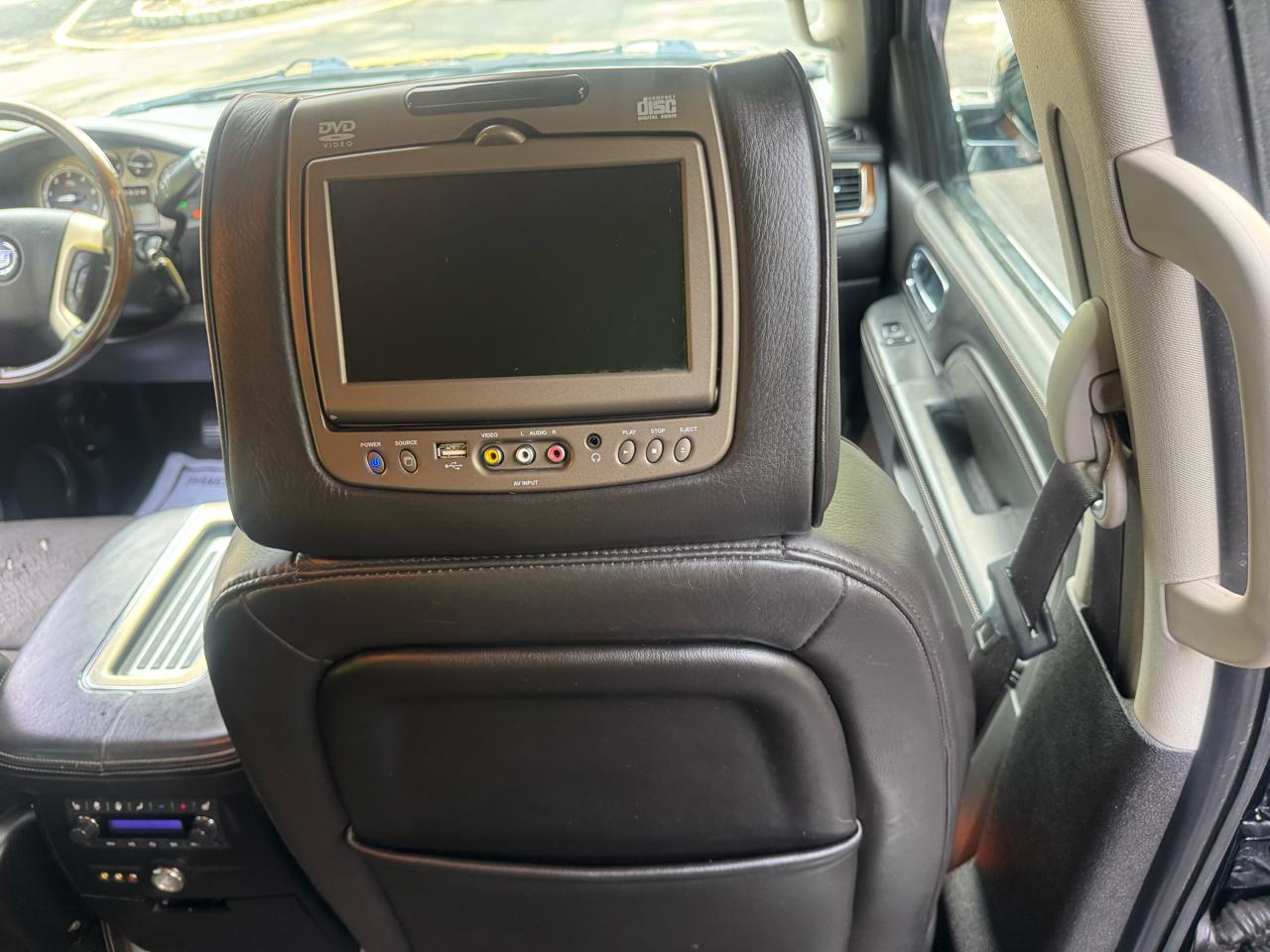 Cadillac Escalade AWD Platinum 2012
