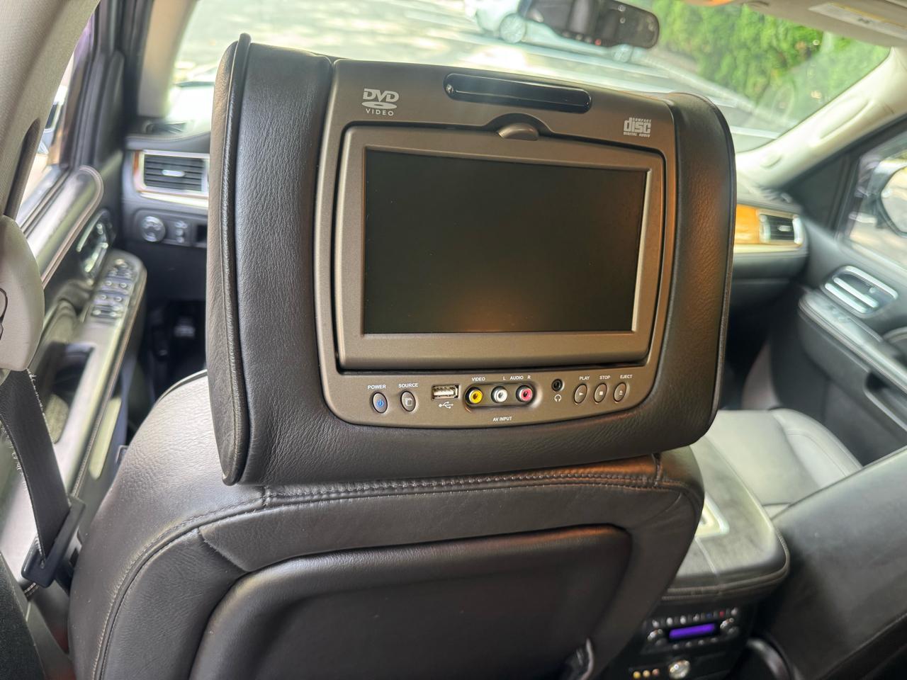 Cadillac Escalade AWD Platinum 2012