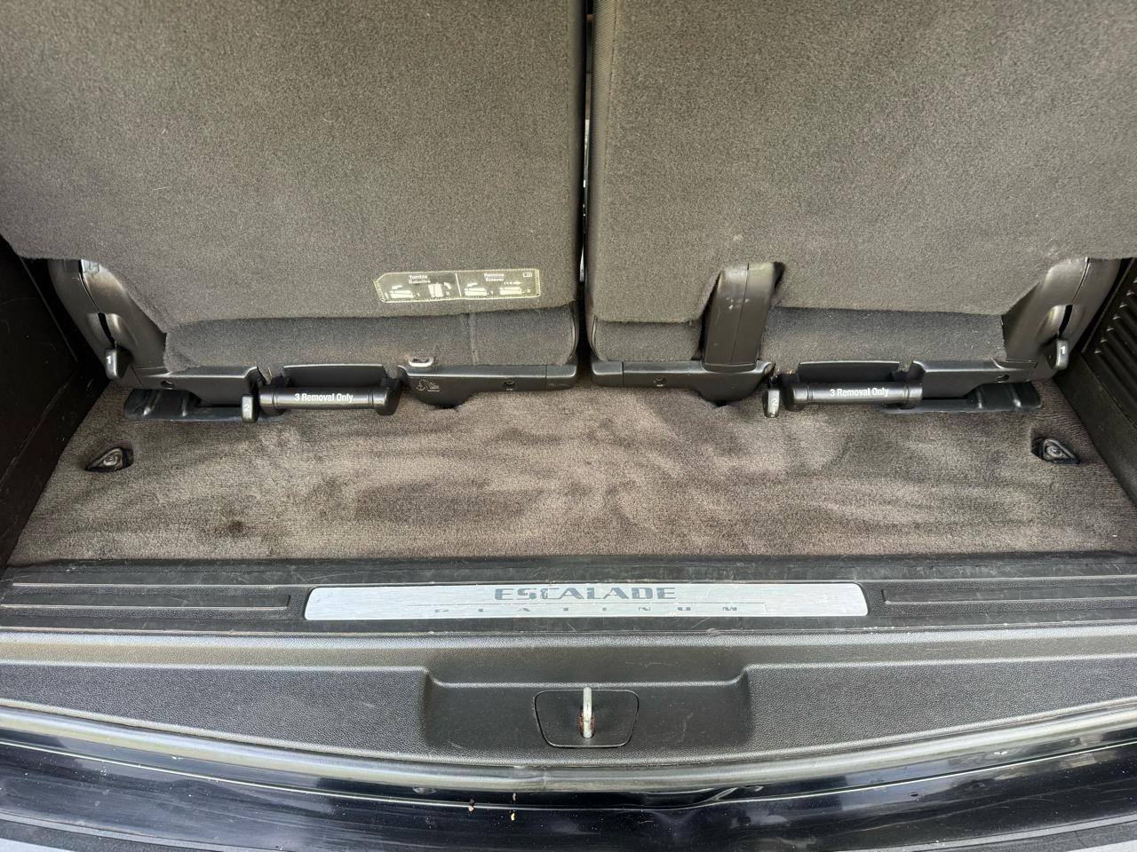 Cadillac Escalade AWD Platinum 2012