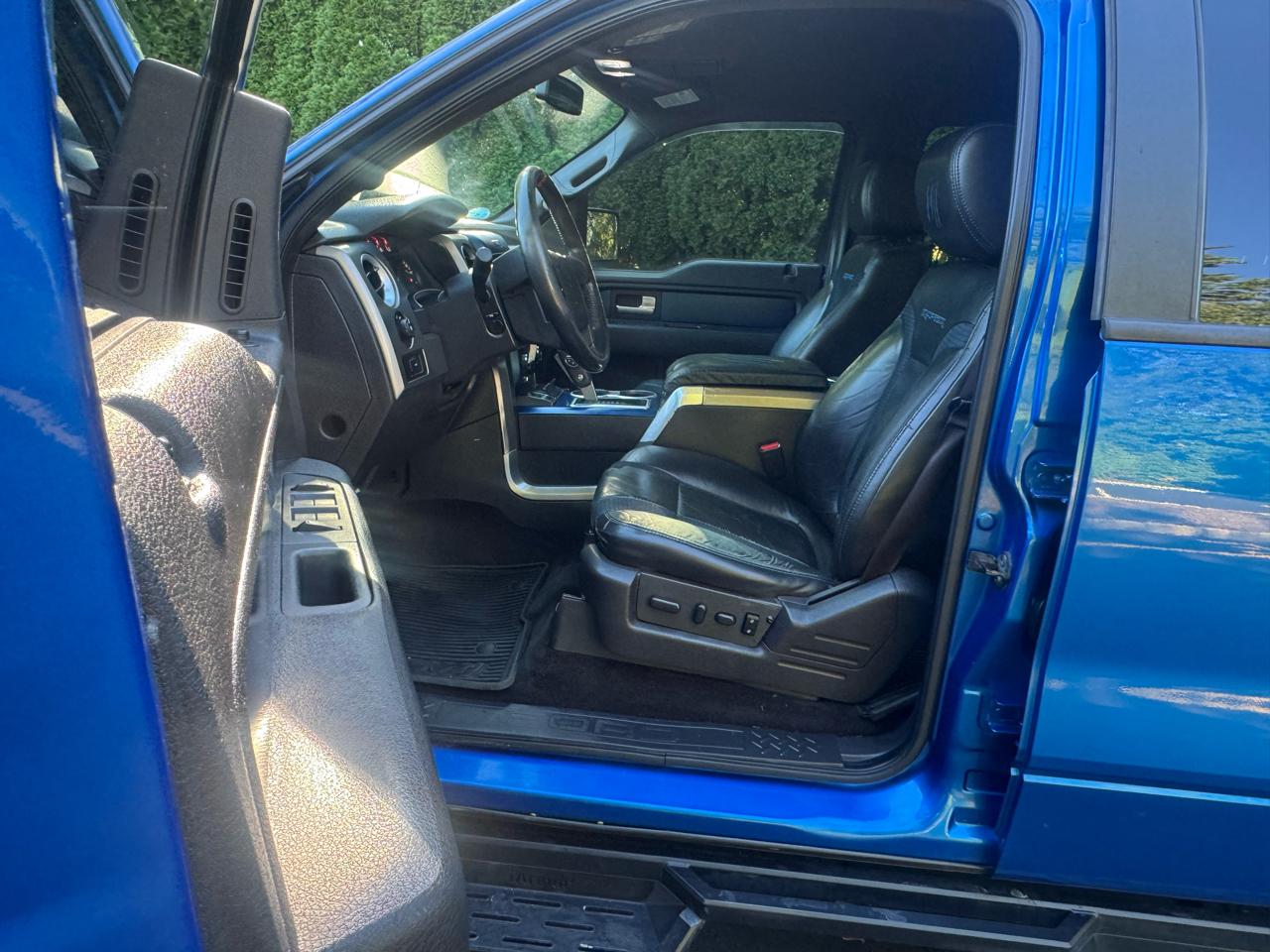 Ford F-150 Raptor 4WD SuperCrew 5.5' Box 2013