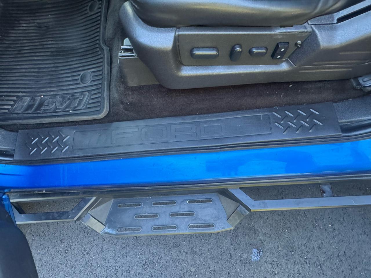 Ford F-150 Raptor 4WD SuperCrew 5.5' Box 2013