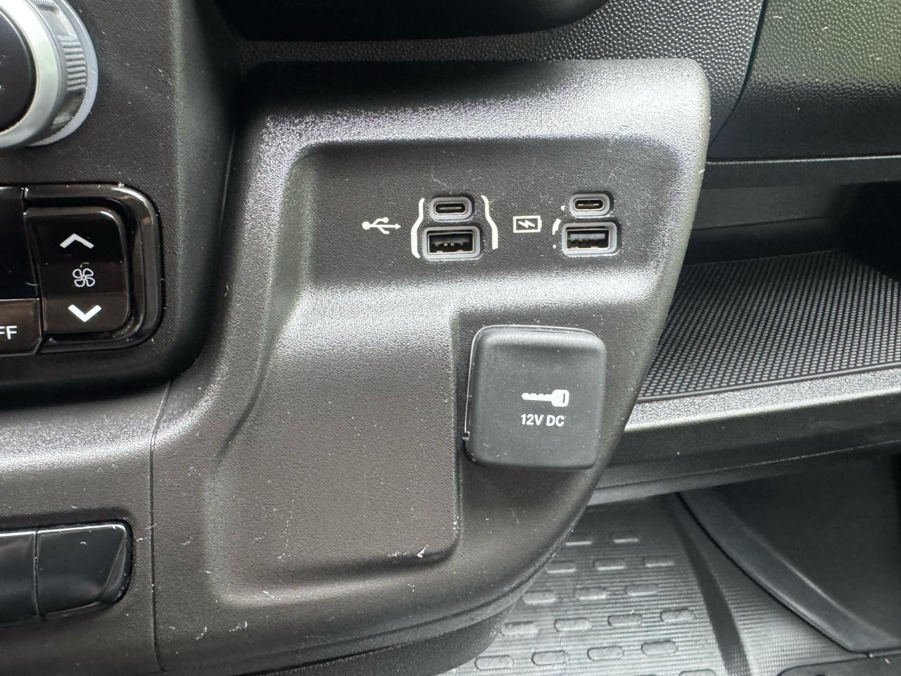 RAM Promaster 2500 High Roof 136-in. WB 2022
