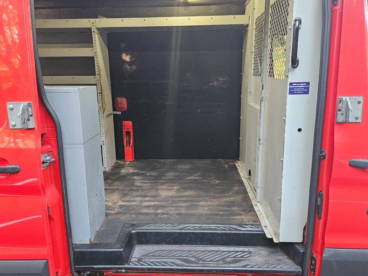 Ford Transit 350 Van Med. Roof w/Sliding Pass. 148-in. WB 2016