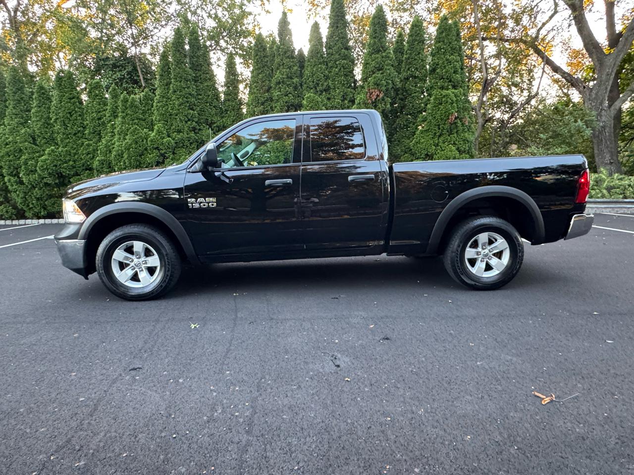 RAM 1500 4WD Crew Cab 140.5" Tradesman 2013
