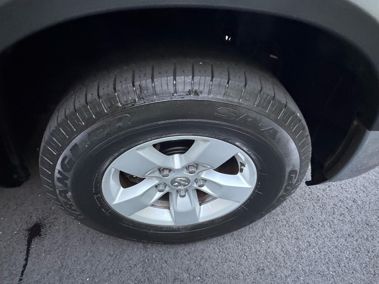 RAM 1500 4WD Crew Cab 140.5" Tradesman 2013