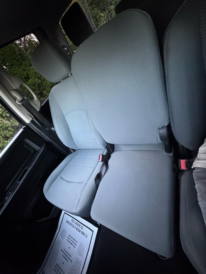 RAM 1500 4WD Crew Cab 140.5" Tradesman 2013