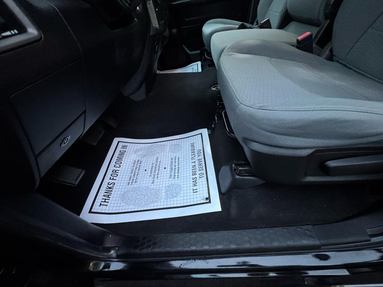 RAM 1500 4WD Crew Cab 140.5" Tradesman 2013