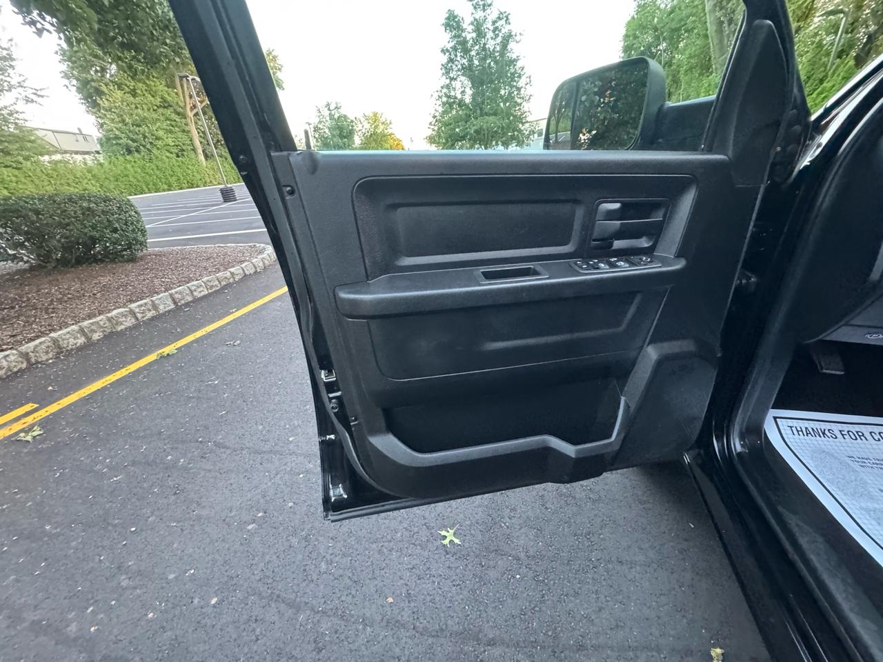 RAM 1500 4WD Crew Cab 140.5" Tradesman 2013