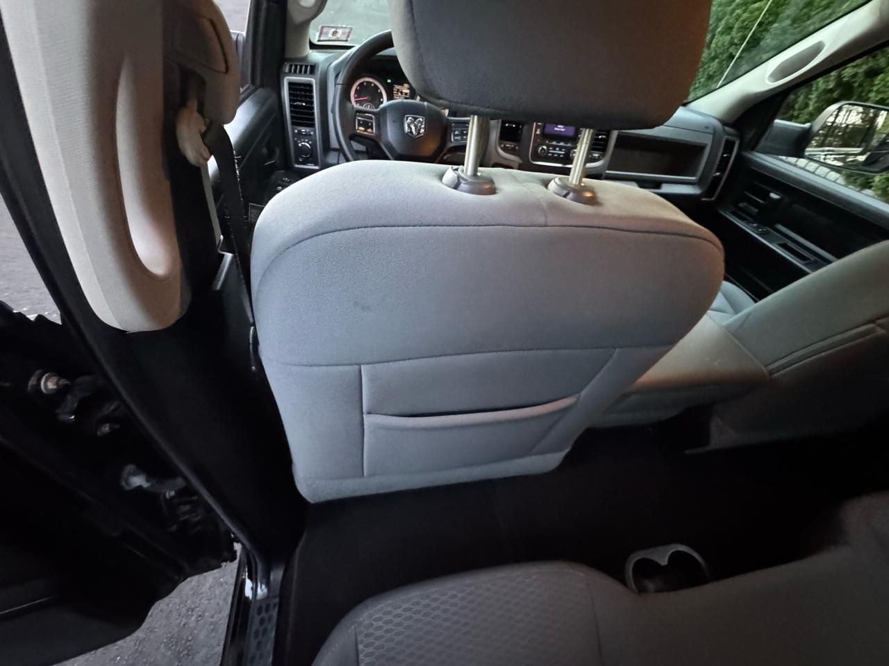 RAM 1500 4WD Crew Cab 140.5" Tradesman 2013