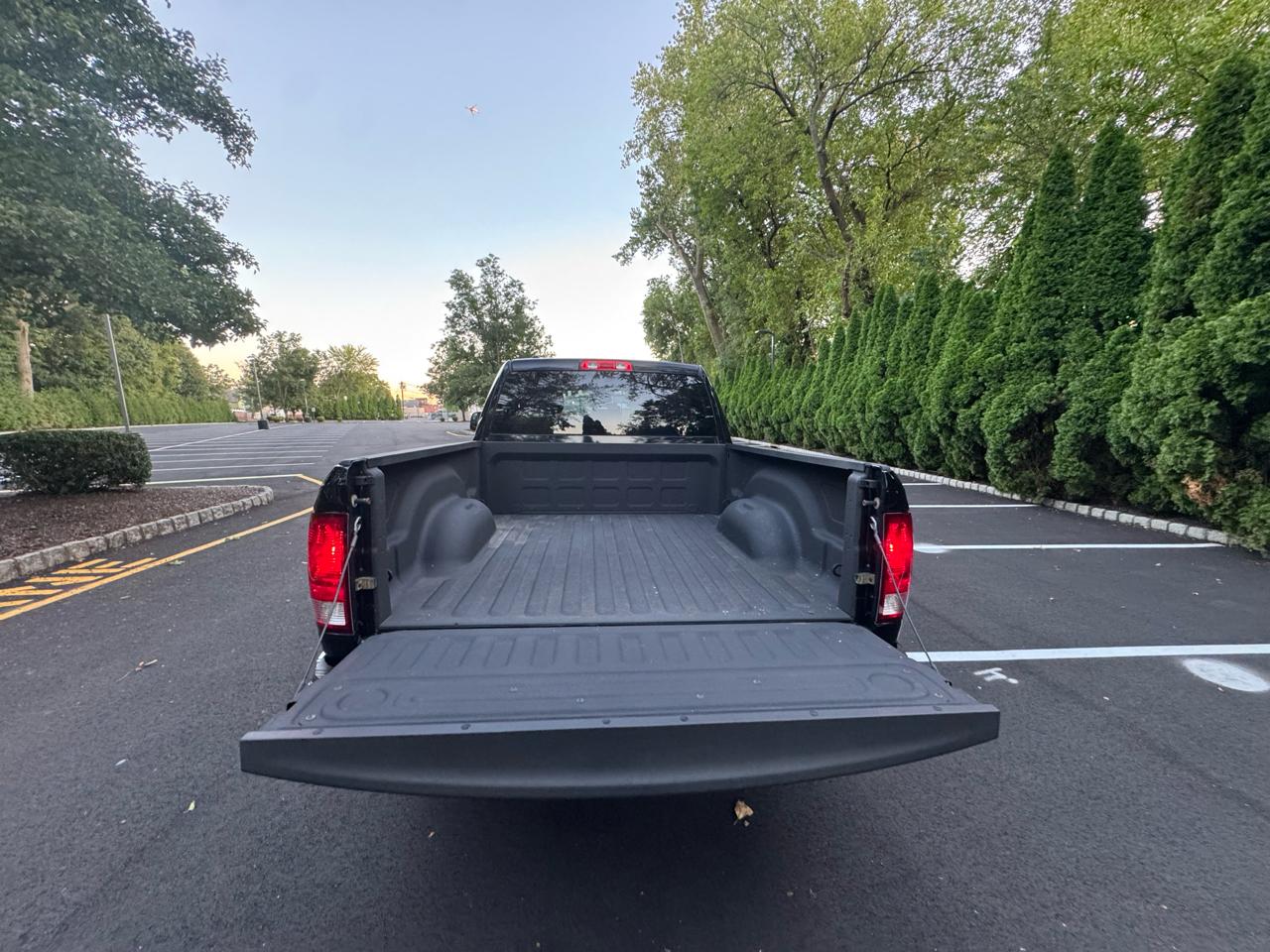 RAM 1500 4WD Crew Cab 140.5" Tradesman 2013